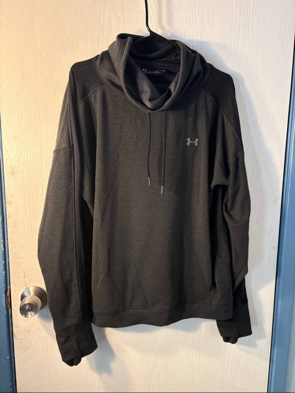 Under Armour Men's Black Cowl-Neck Pullover Hoodie